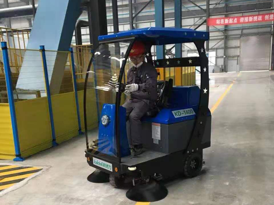 凯德力电动驾驶式扫地机特点优势介绍