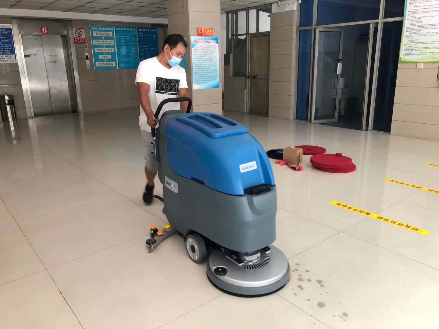 全自动洗地机常见故障及排除